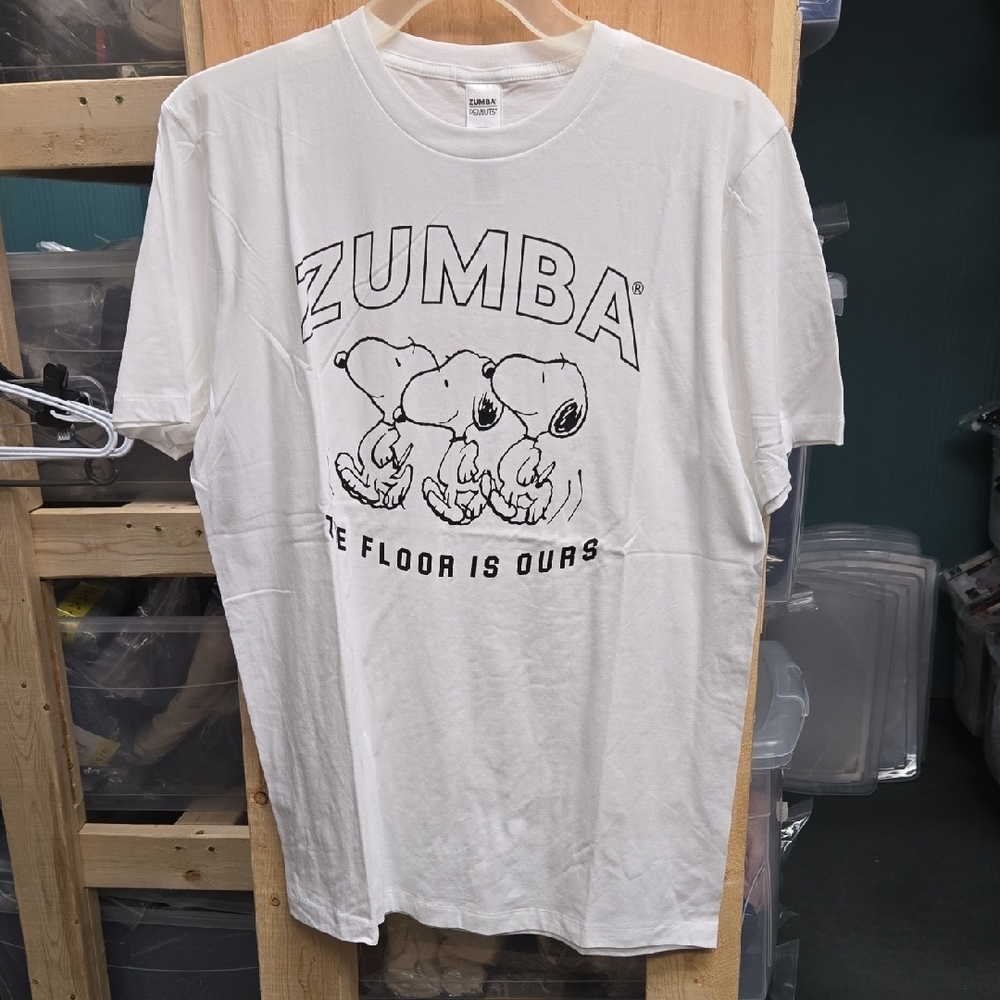 Zumba Peanuts Size OS White and Black Graphic Crew Neck T-Shirt